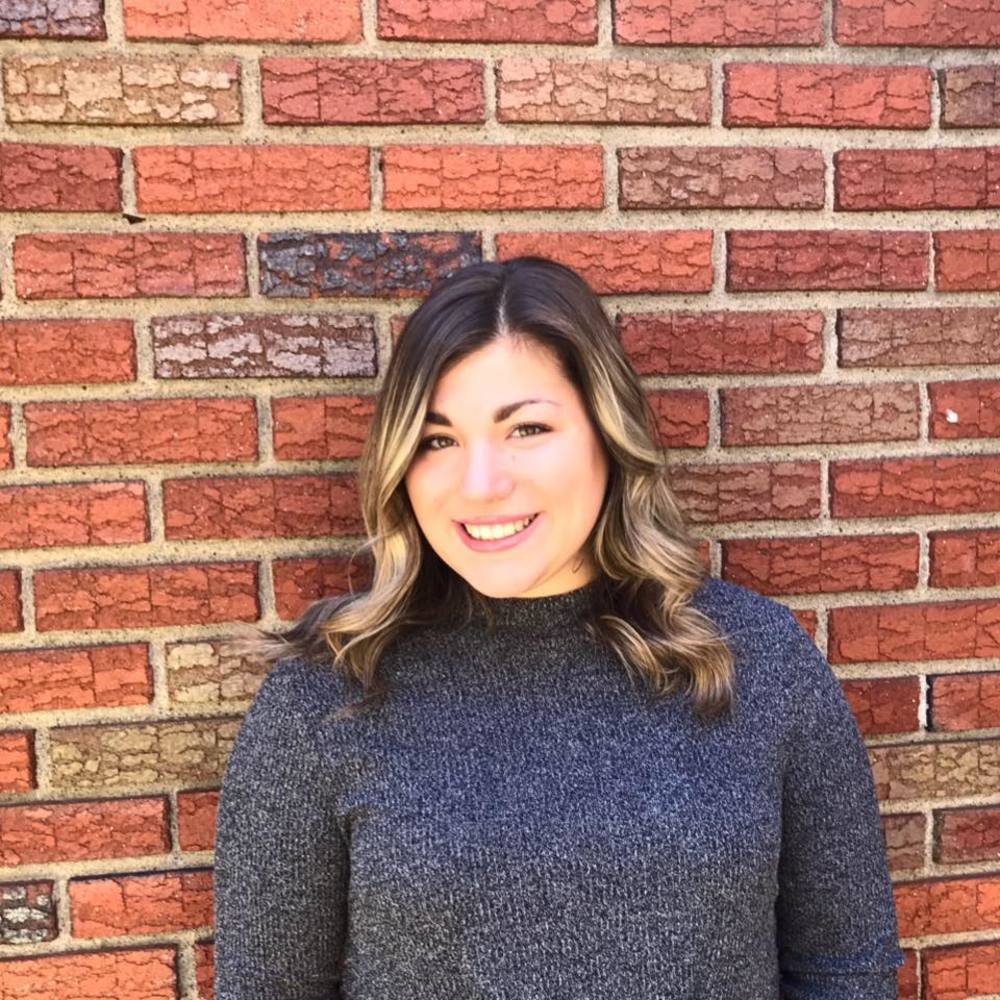 Meet your Posher, Lara